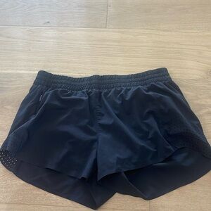 Athleta Hustle 3” short